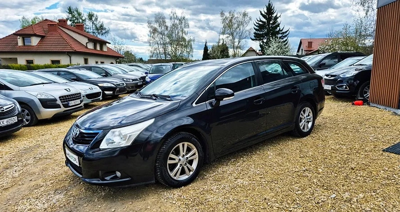 Toyota Avensis cena 24900 przebieg: 227000, rok produkcji 2009 z Śrem małe 781